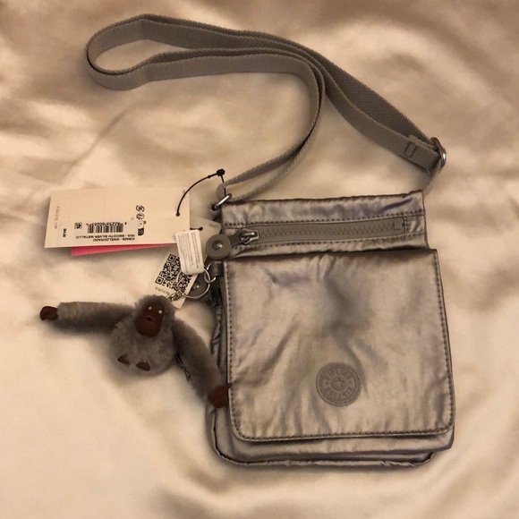 Kipling NWELDORADO Smooth Silver Metallic Crossbody With Monkey Key Chain NWT - Picture 3 of 16